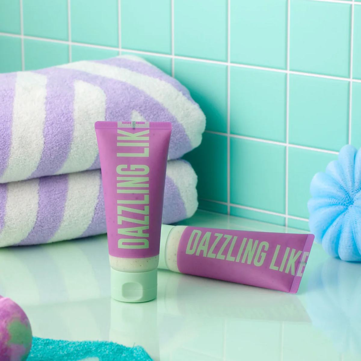 Dear Doer Dazzling Scrub 100ml - Shop now at Glowii Beauty