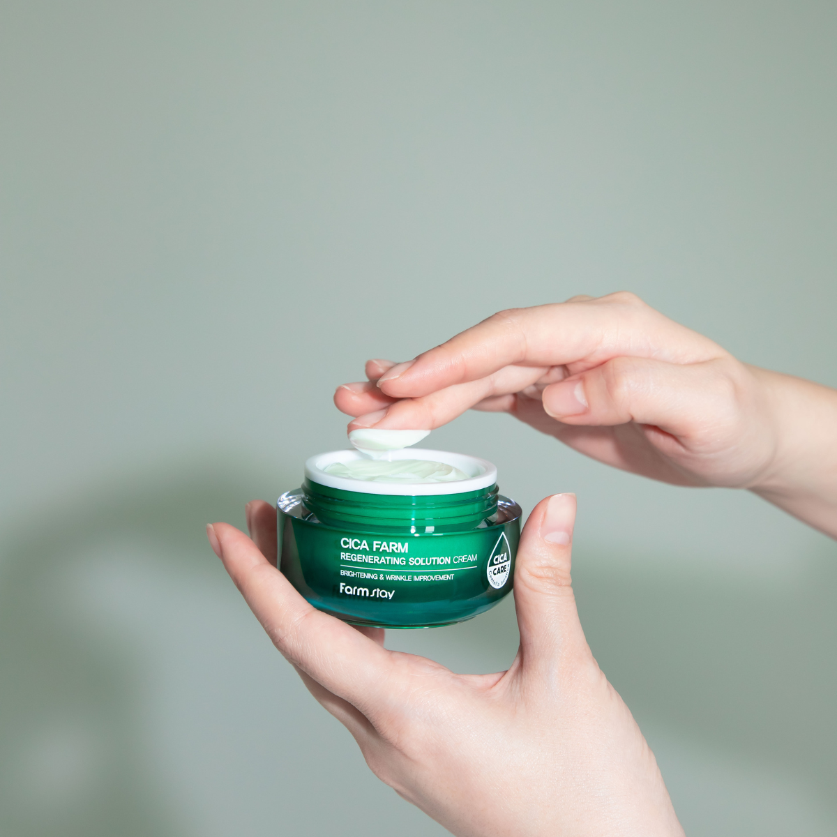 Farmstay Cica Farm Regenerating Solution Cream 50ml - Glowii Beauty