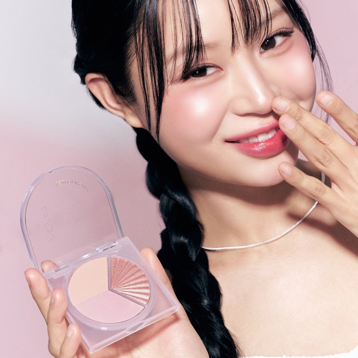 Peripera V Highlighter (3 Colours) - Shop now at Glowii Beauty