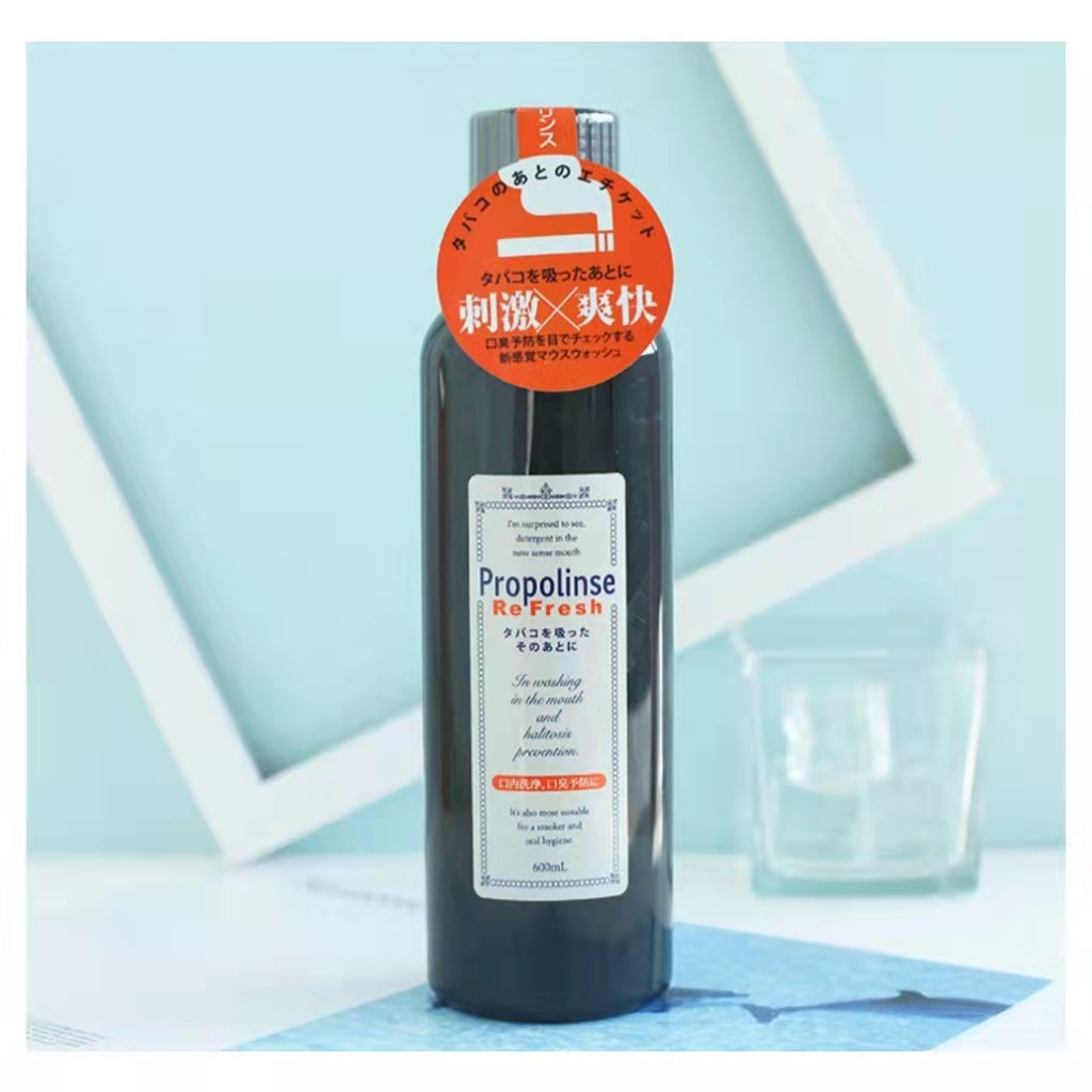 Propolinse Mouthwash Refresh Super Strong Mint 600ml bottle with mint-flavored oral care liquid and clear cap.
