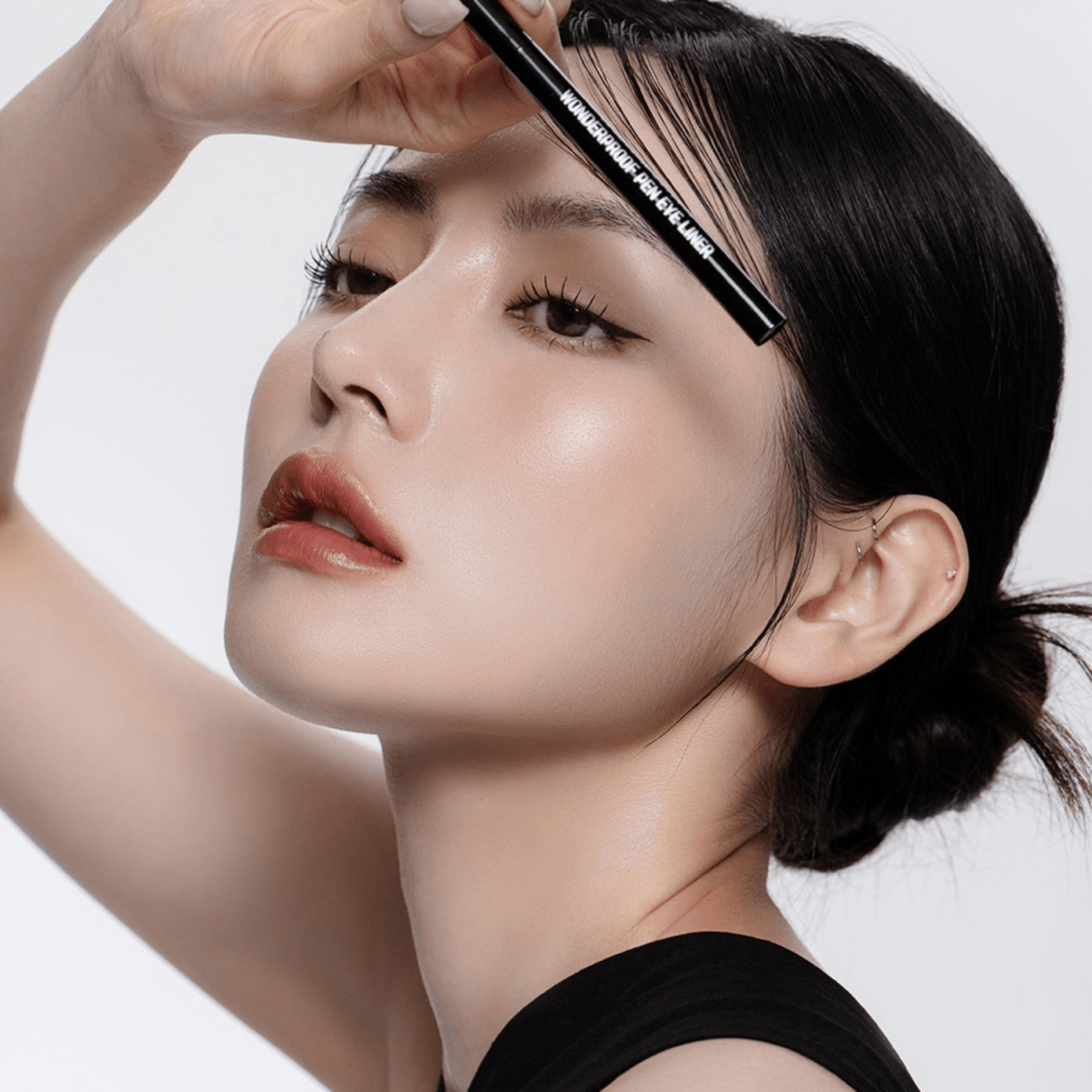 B.O.M Wonderproof Pen Eyeliner | Glowii Beauty